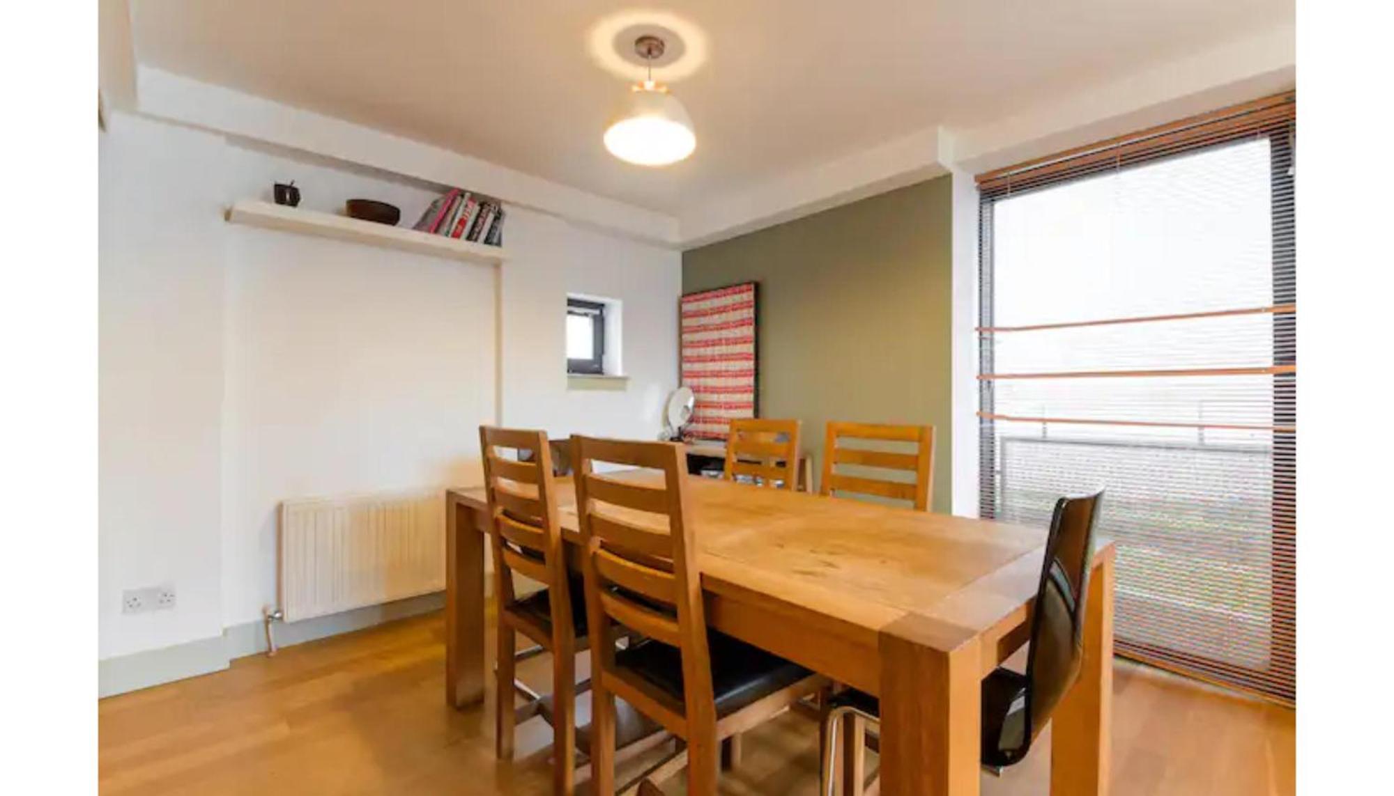 Appartamento Modern Flat In The Middle Of Old Town Edimburgo Esterno foto