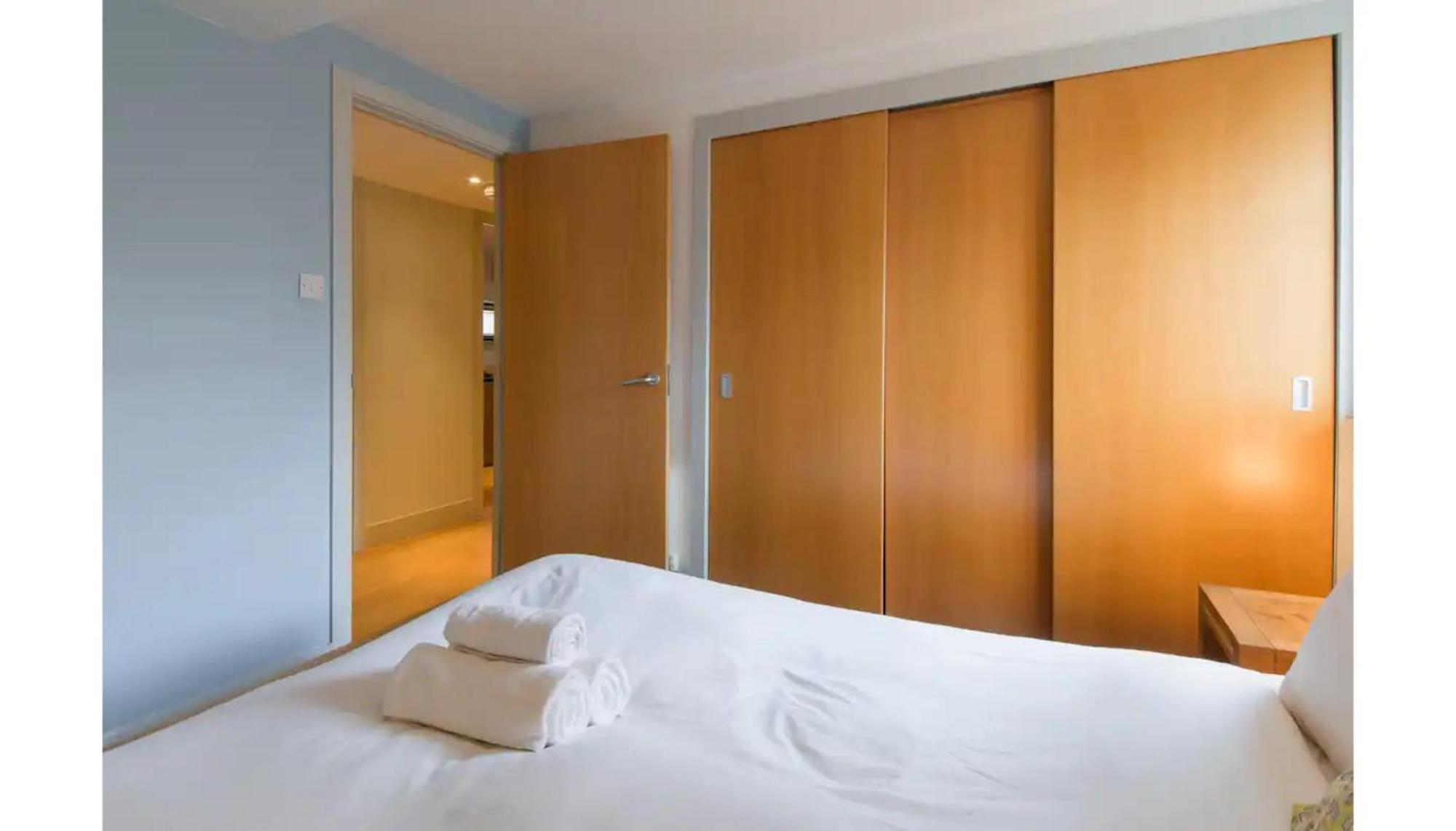 Appartamento Modern Flat In The Middle Of Old Town Edimburgo Esterno foto