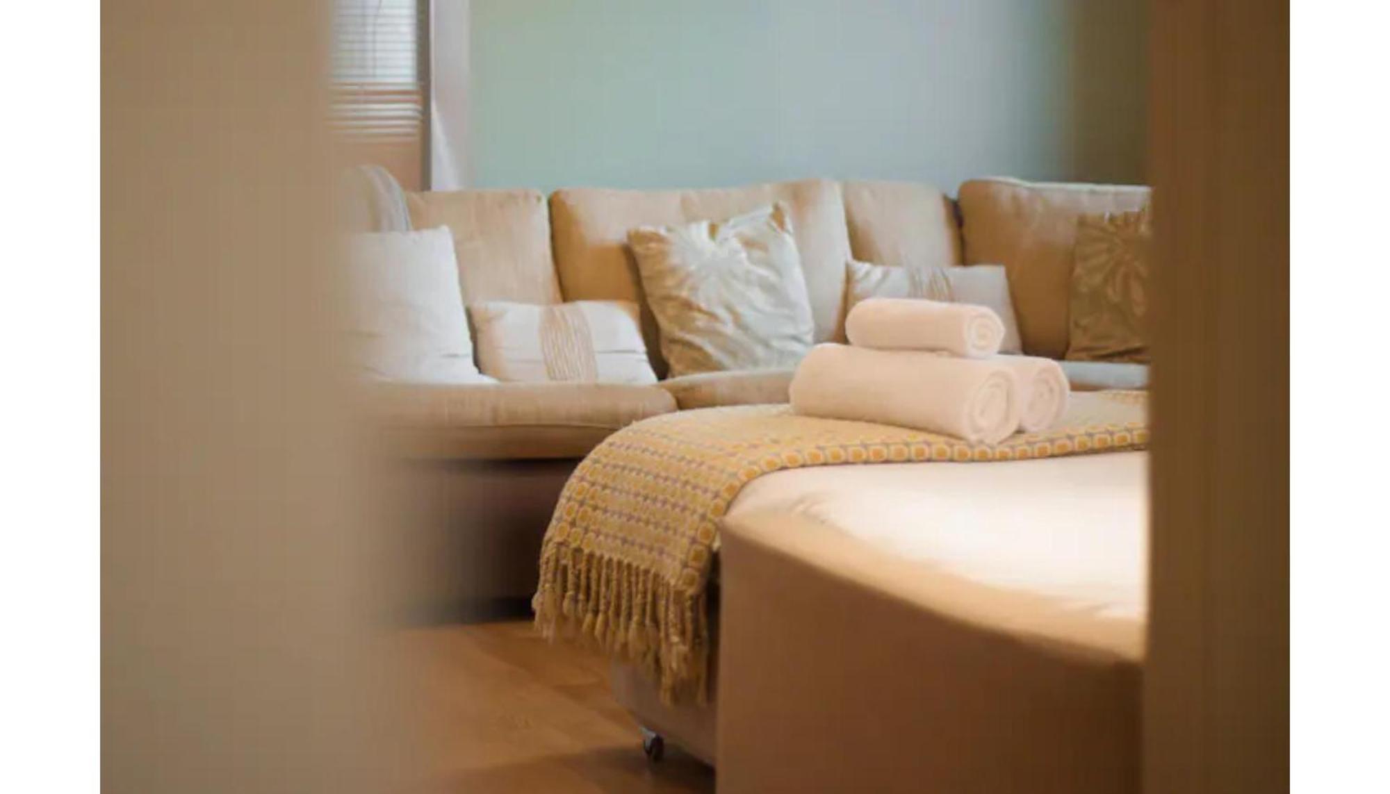 Appartamento Modern Flat In The Middle Of Old Town Edimburgo Esterno foto