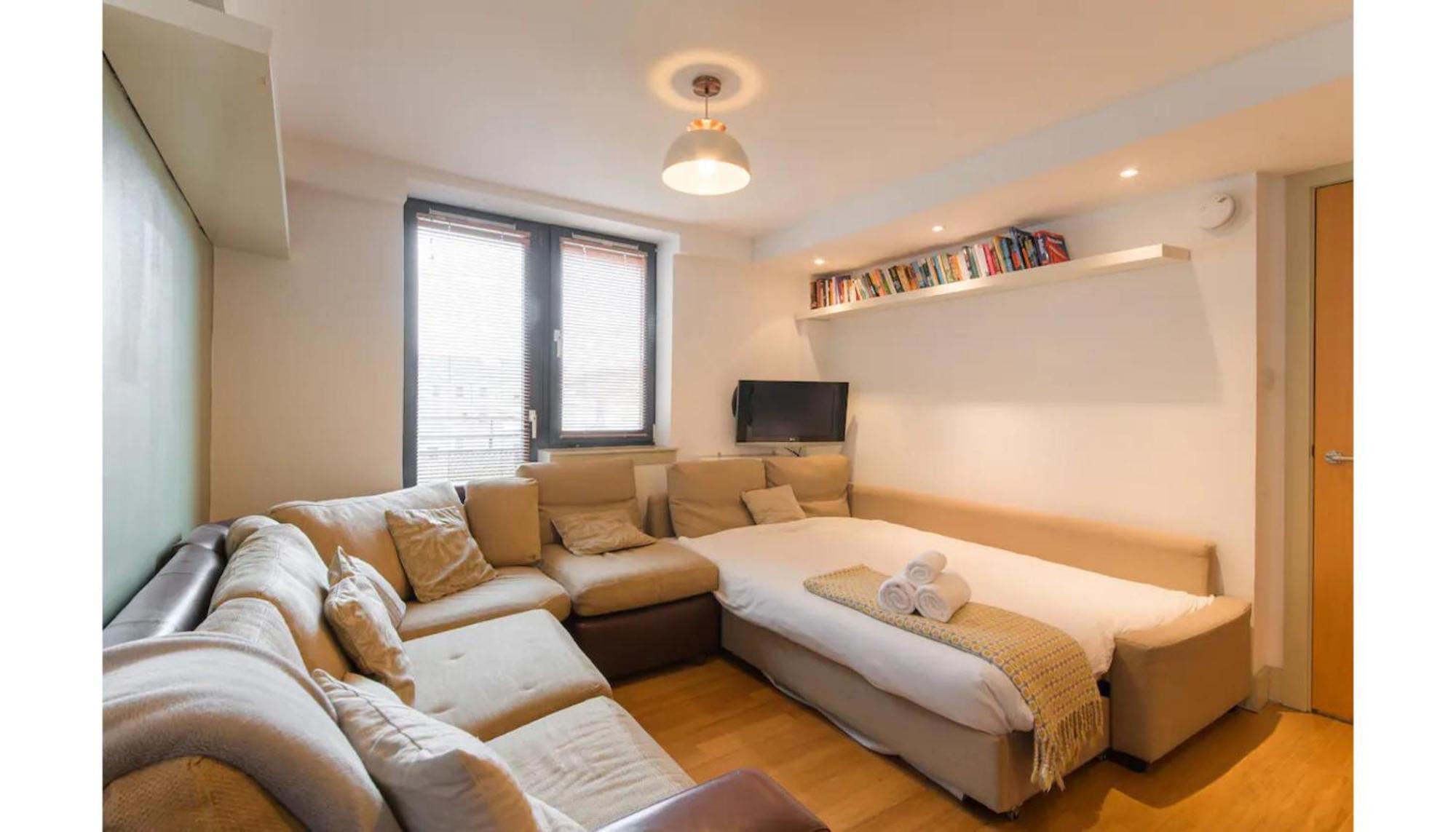 Appartamento Modern Flat In The Middle Of Old Town Edimburgo Esterno foto